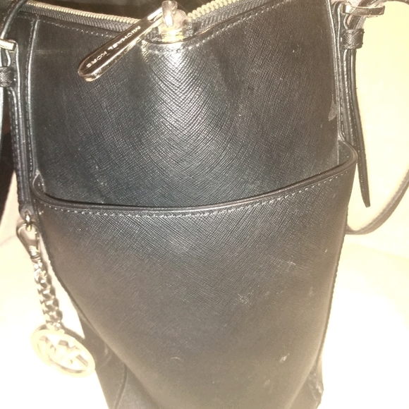 Sale!!🎁🔥😍Michael Kors Charlotte style purse - Picture 4 of 8